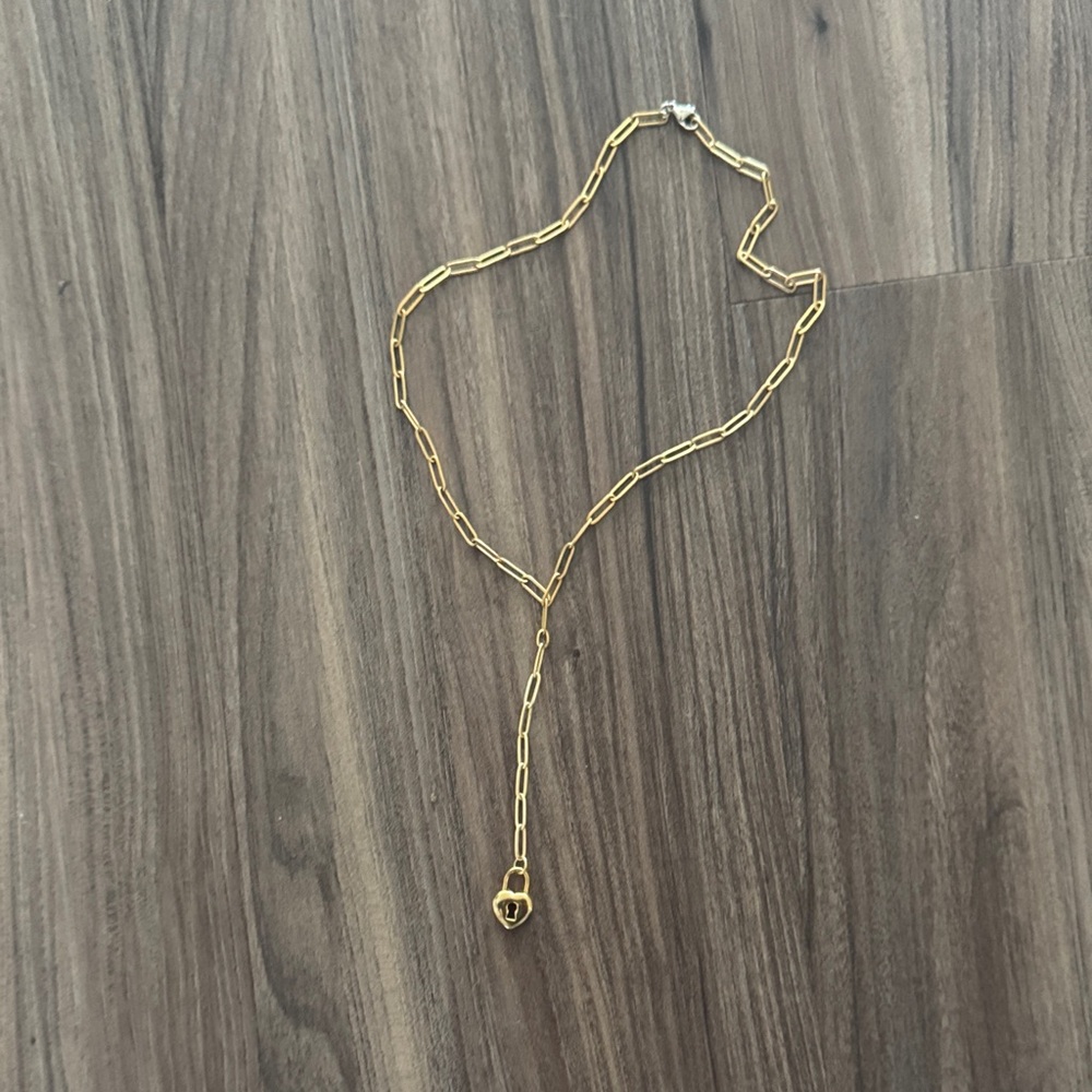 Elegant Gold Necklace